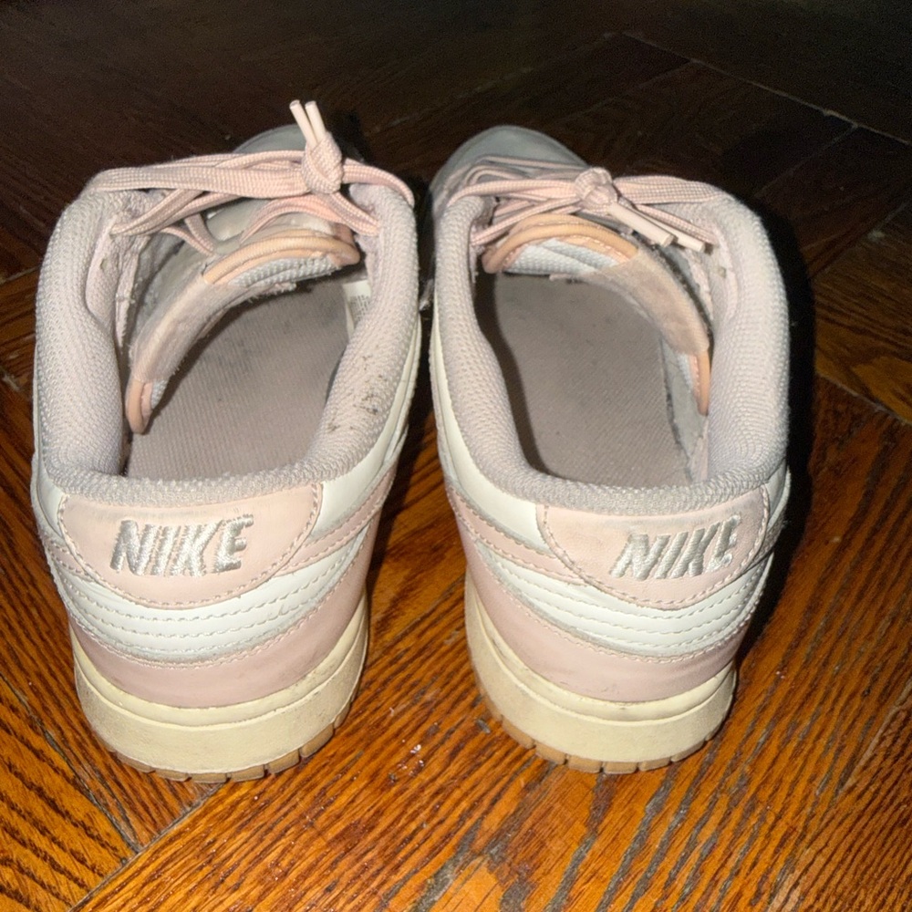 Nike Dunks Orange Pearl - Picture 4 of 5
